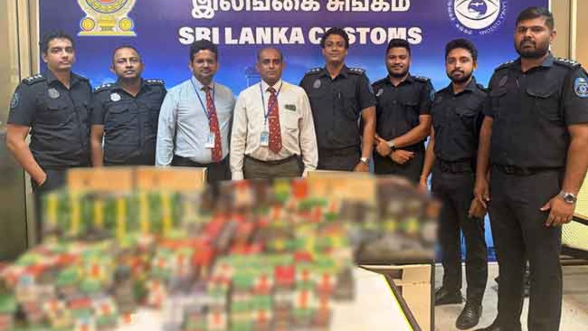 2 foreigners nabbed at BIA with smuggled cigarettes