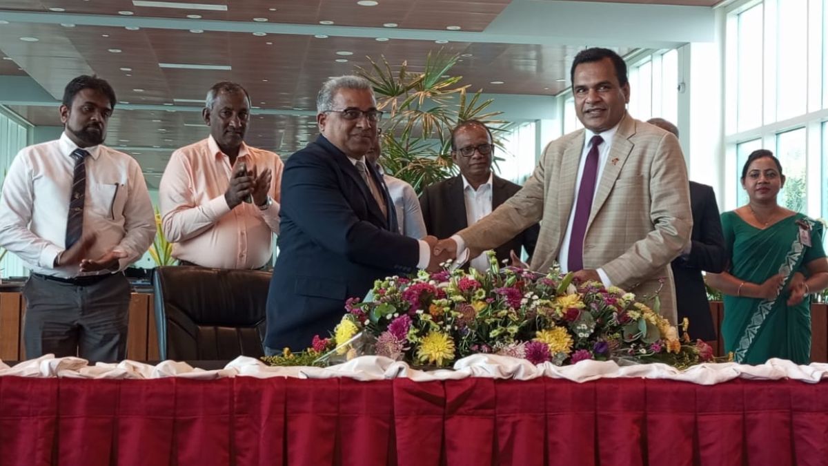 CAASL - DWC signs MoU