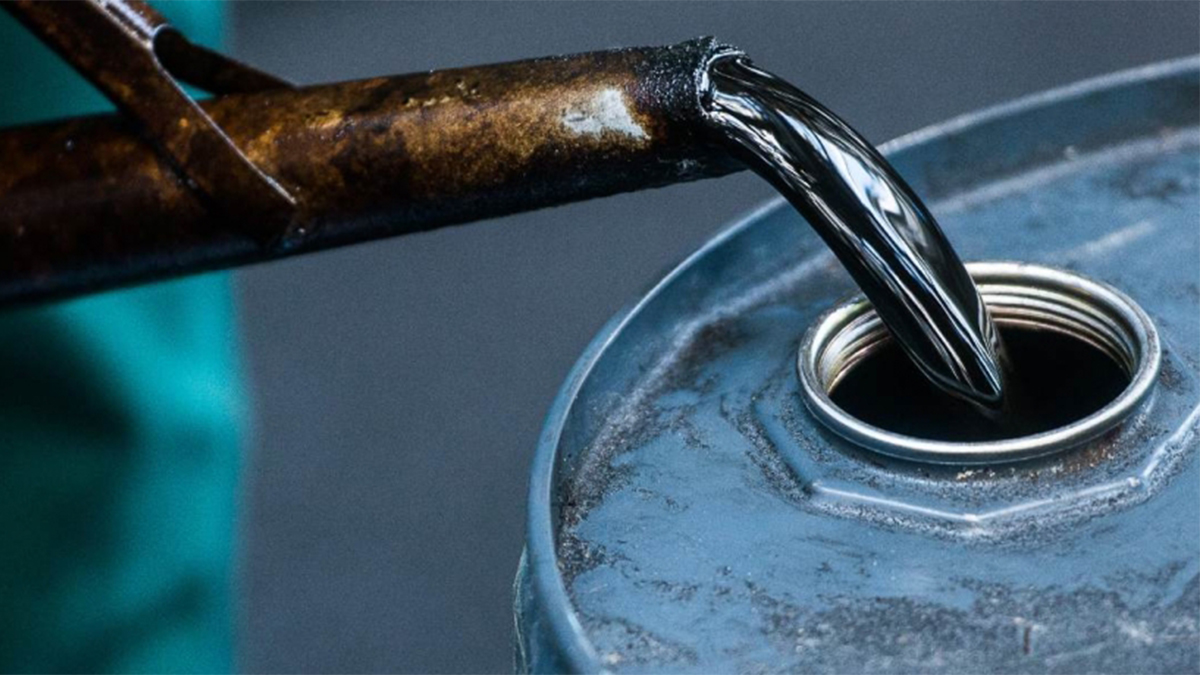 Crude oil prices rise again