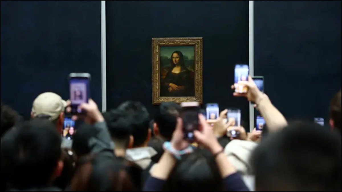 Louvre’s director to face French senators after daylight robbery