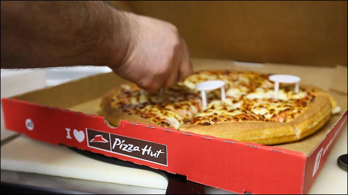 Pizza Hut UK to close 68 restaurants