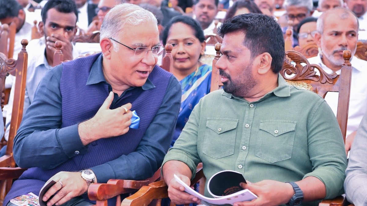 President pledges Rs. 1,750 daily wage for plantation workers this year (Pics)