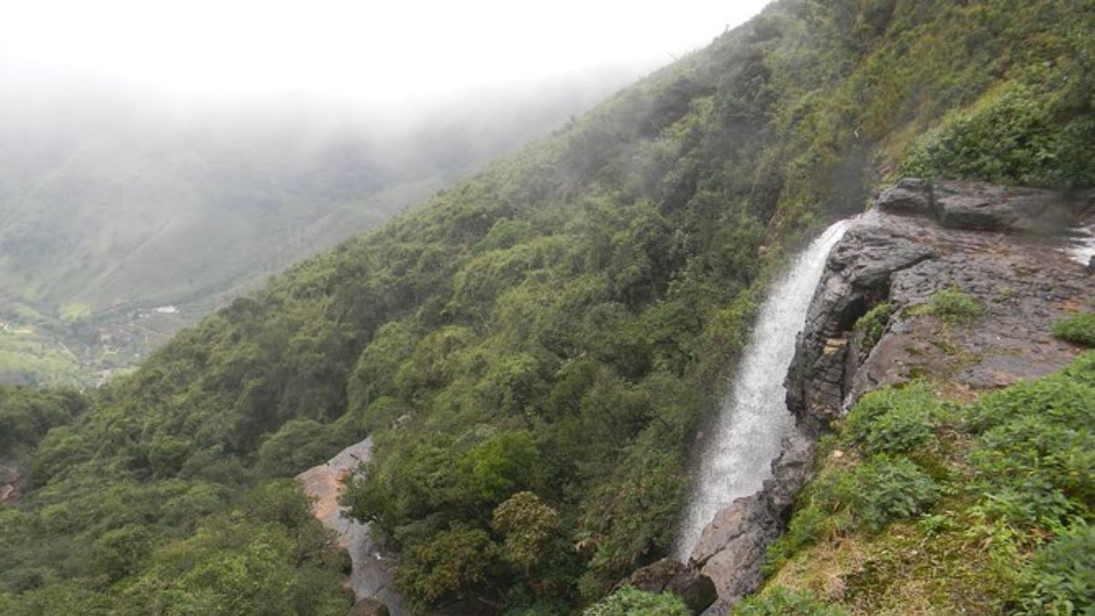 Water levels drop in several streams & waterfalls originating from Knuckles