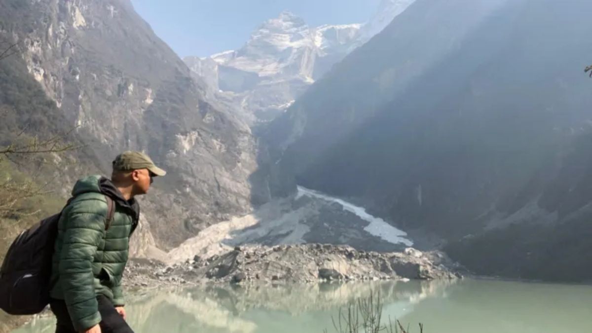 Why the mighty Himalayas are getting harder and harder to see